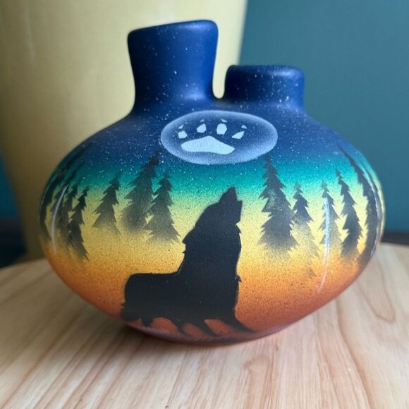 RWA 1999 America Wild Woodland Shadows Hand Painted Pottery Vase Wolf & Forest - Picture 1 of 9